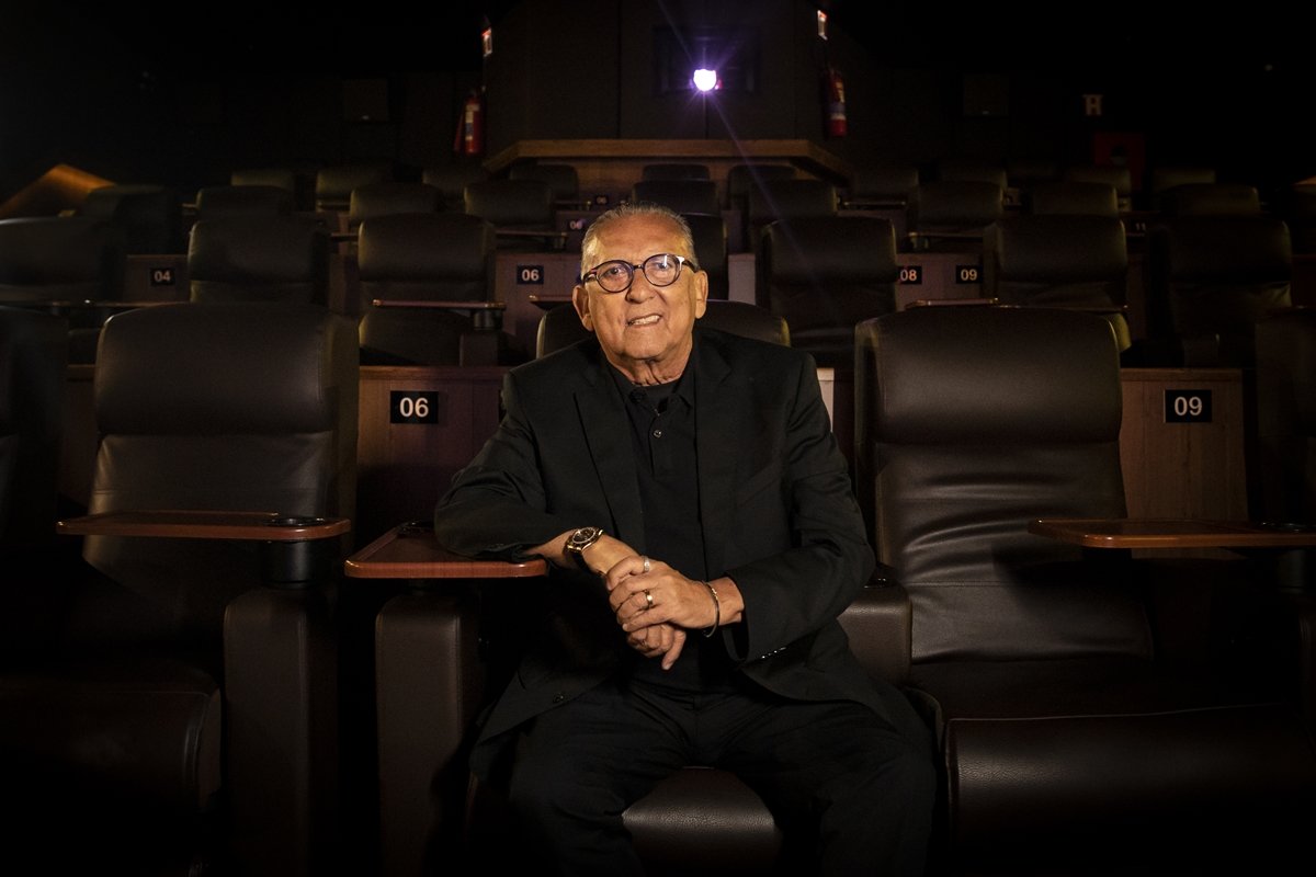 Galvão Bueno atualiza estado de saúde após internação em São Paulo