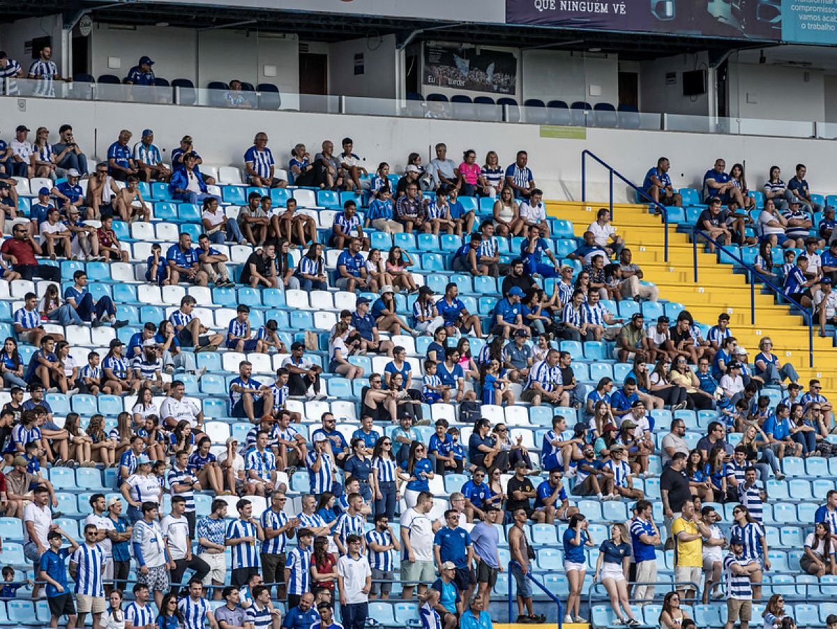 Escândalo no Futebol: Remo Exige Punição Severa Após Ataques Racistas Contra Torcedores