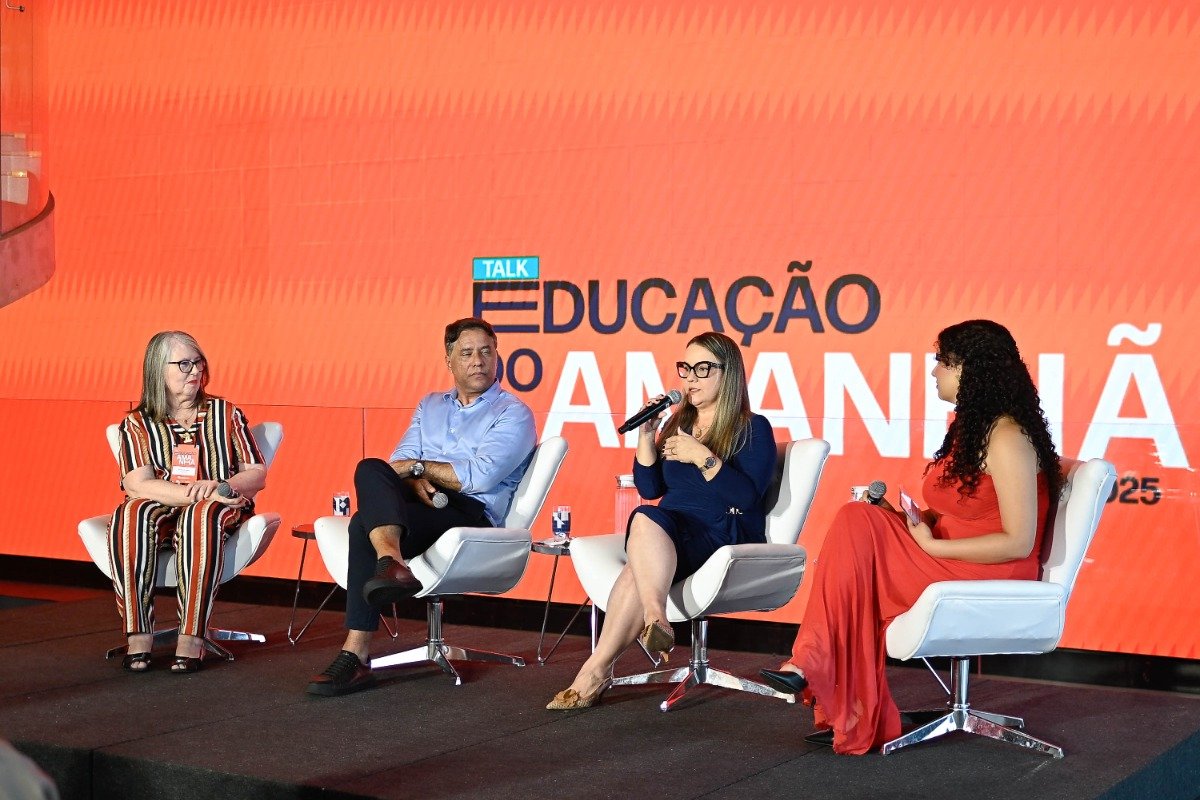 A escola deve atender tanto a parte cognitiva quanto a socioemocional