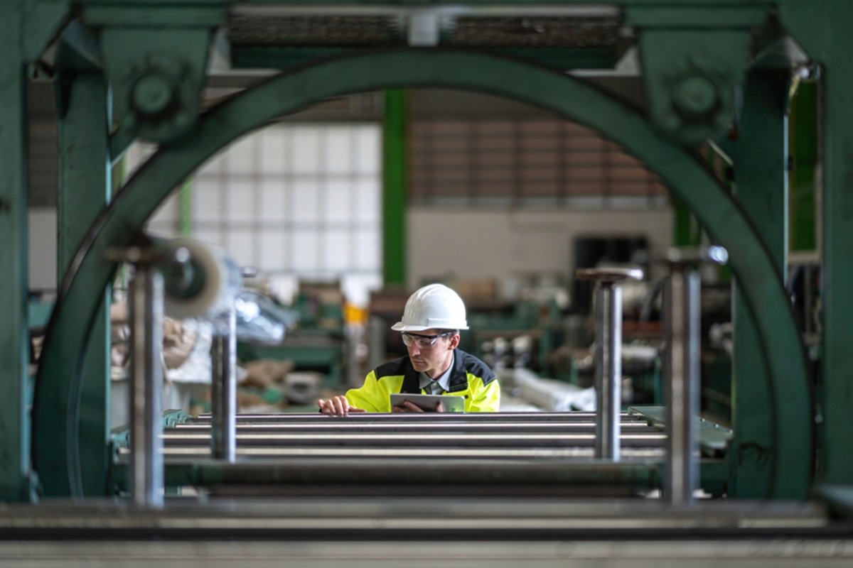 Produção de aço no Brasil avança em outubro, mas tem queda em 1 ano