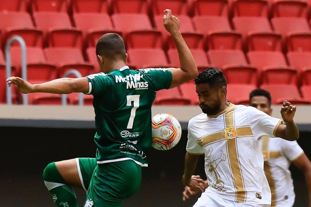 Série D do Brasileiro BRASILIENSE X CALDENSE MG mané garrincha pandemia
