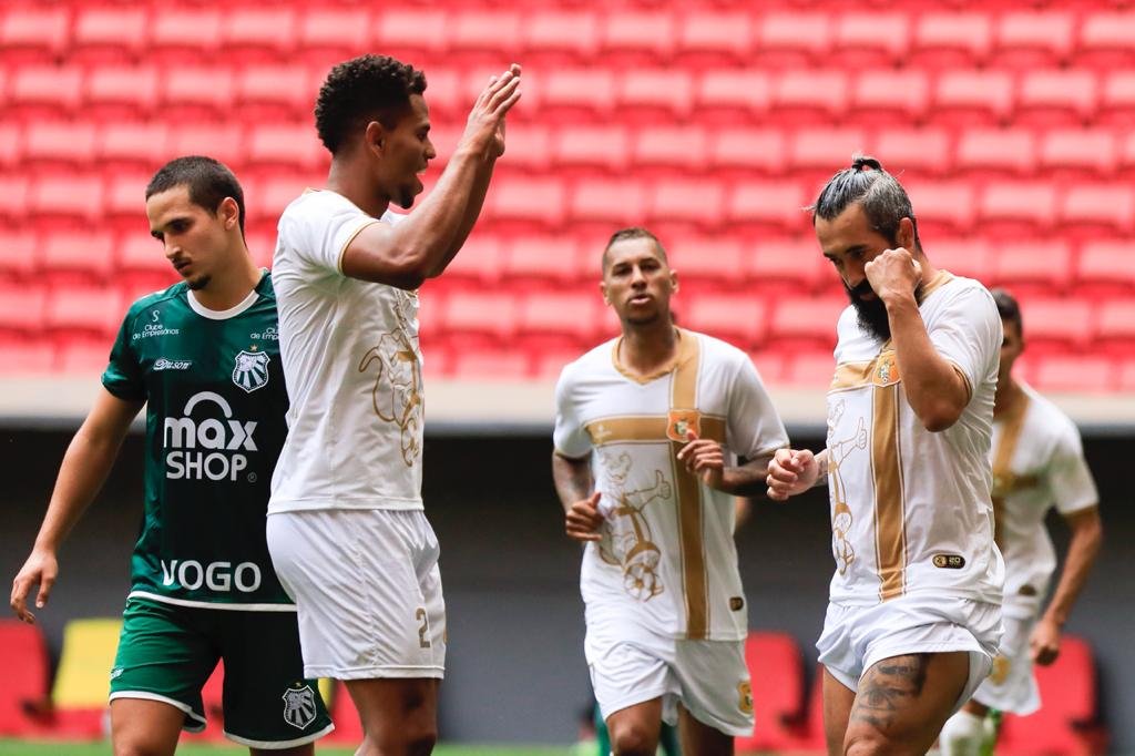 Série D do Brasileiro BRASILIENSE X CALDENSE MG mané garrincha pandemia