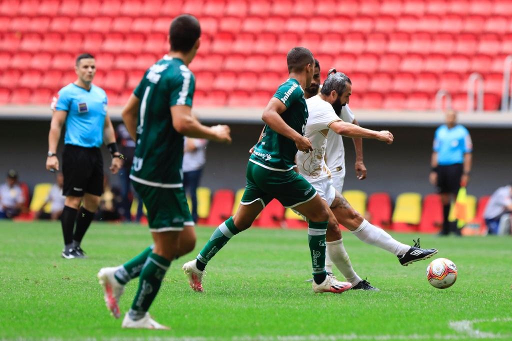 Série D do Brasileiro BRASILIENSE X CALDENSE MG mané garrincha pandemia
