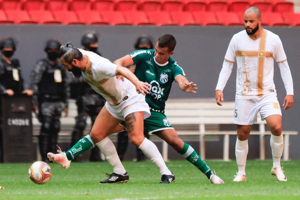 Série D do Brasileiro BRASILIENSE X CALDENSE MG mané garrincha pandemia