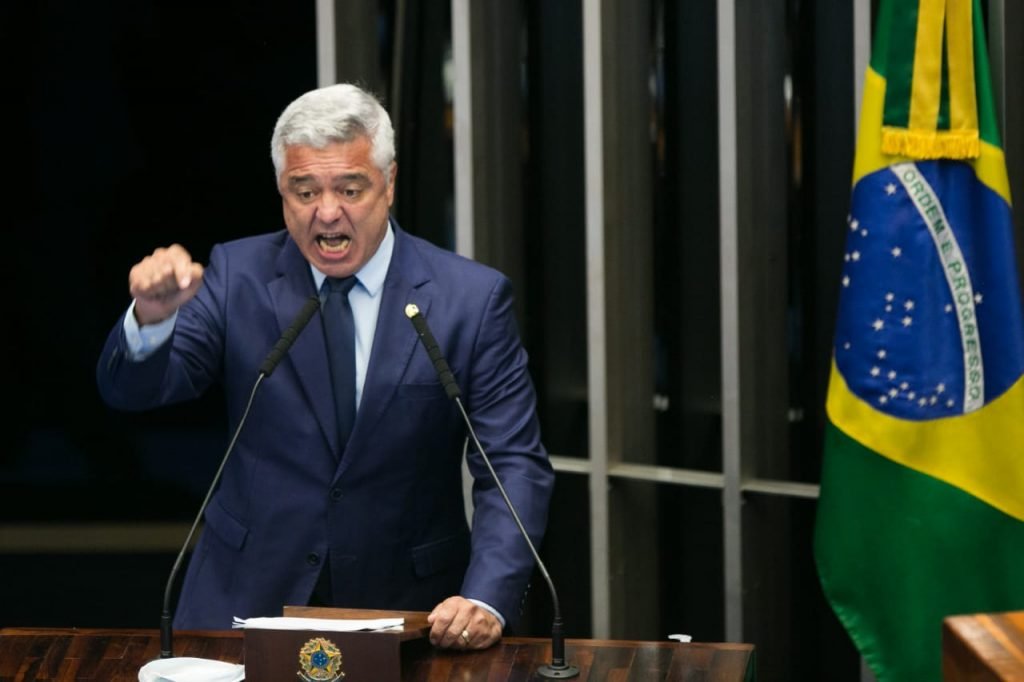 sessão de votação do novo presidente do Senado Federal 16