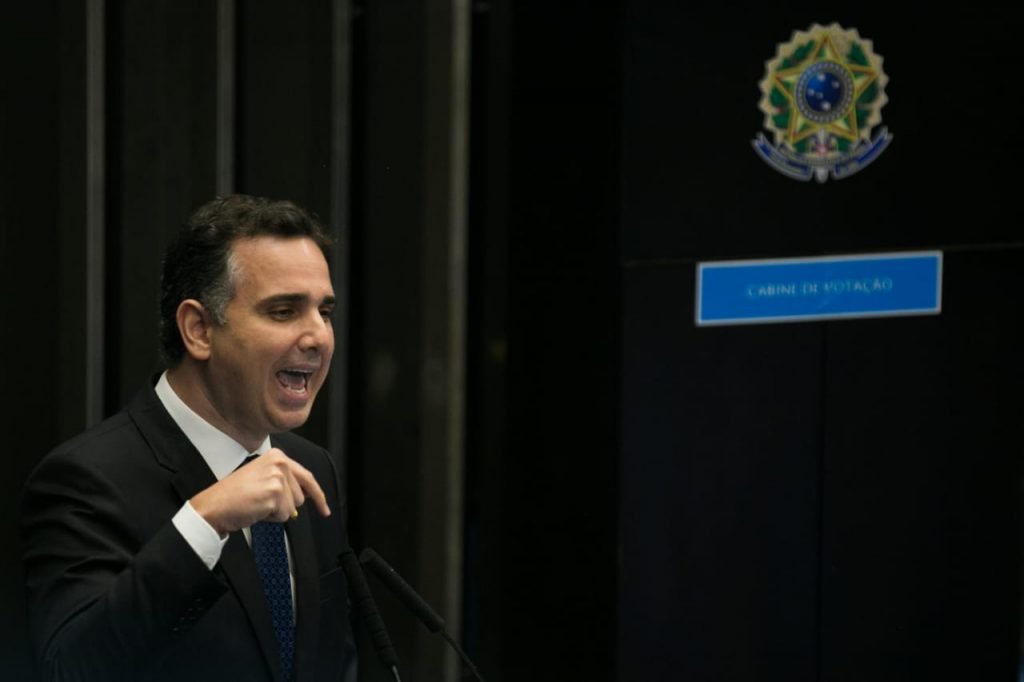sessão de votação do novo presidente do Senado Federal 16