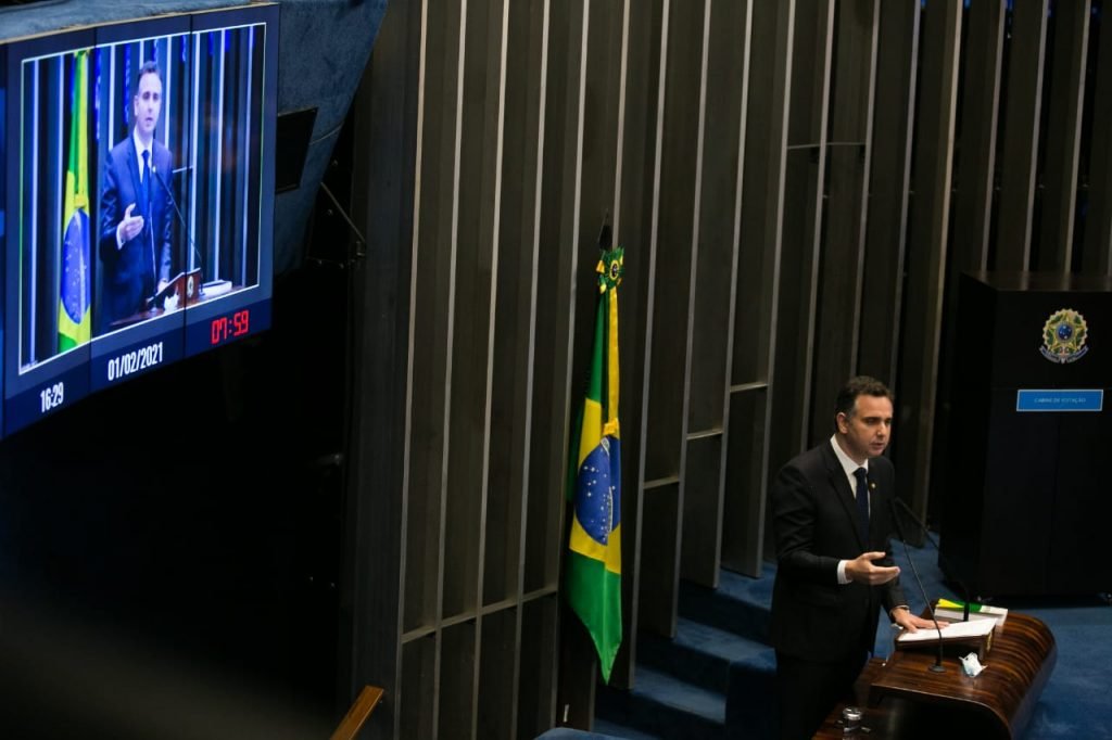 sessão de votação do novo presidente do Senado Federal 16
