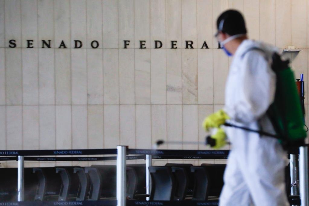 Higienização e limpeza mos ambientes do Congresso Nacional