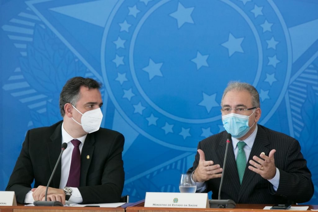 Coletiva de imprensa do comitê de combate a covid no plácio do planalto ministro marcelo queiroga e rodrigo Pacheco