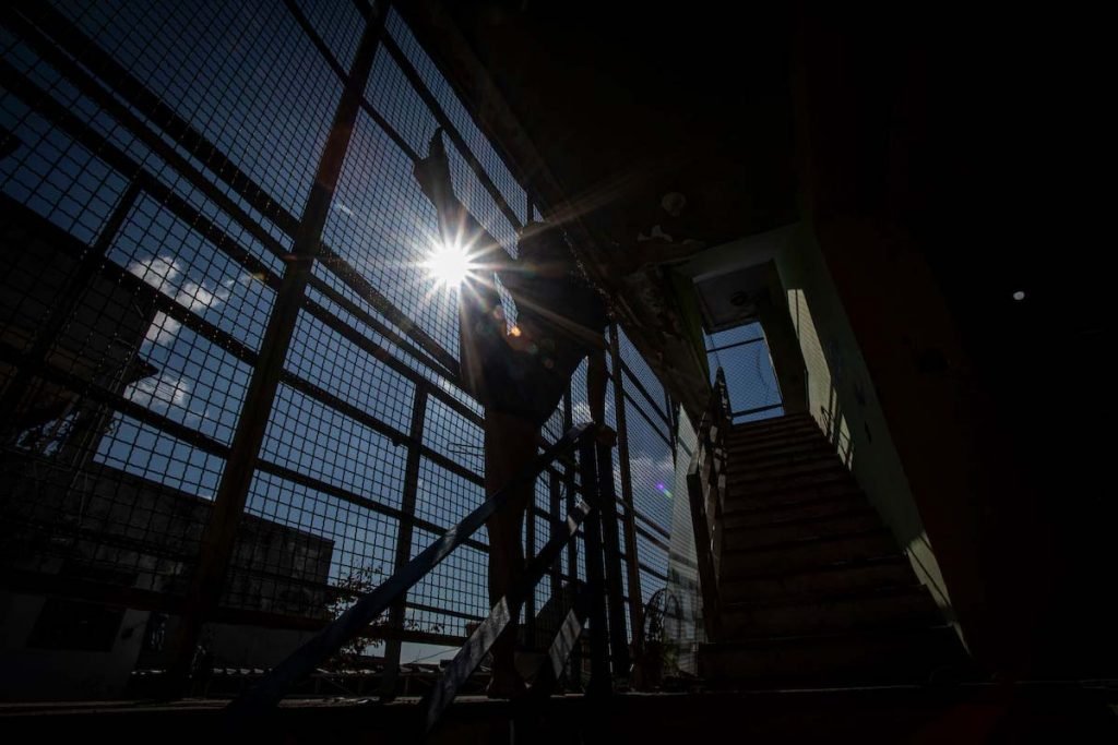 Jovens do Jacarezinho recebem apoio da Ong Viva Jacarezinho pra conseguir construir um futuro longe da violência