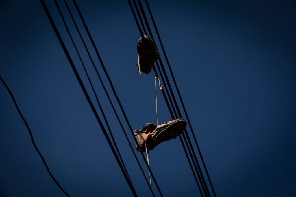 Jovens do Jacarezinho recebem apoio da Ong Viva Jacarezinho pra conseguir construir um futuro longe da violência